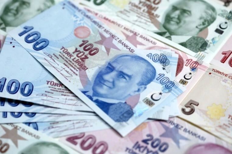 تبعات کاهش ارزش لیر ترکیه/ بورس استانبول تعطیل شد