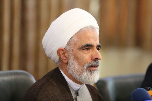 مجید انصاری به مصلحی: تو که هستی که انتخاب آیت‌الله هاشمی را مصلحت ندانستی؟