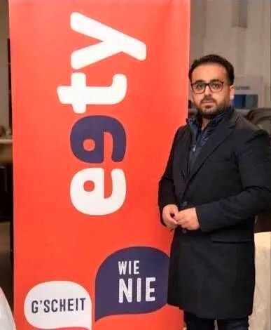 اقامت پسر محمدباقر ذوالقدر در خارج از کشور؟