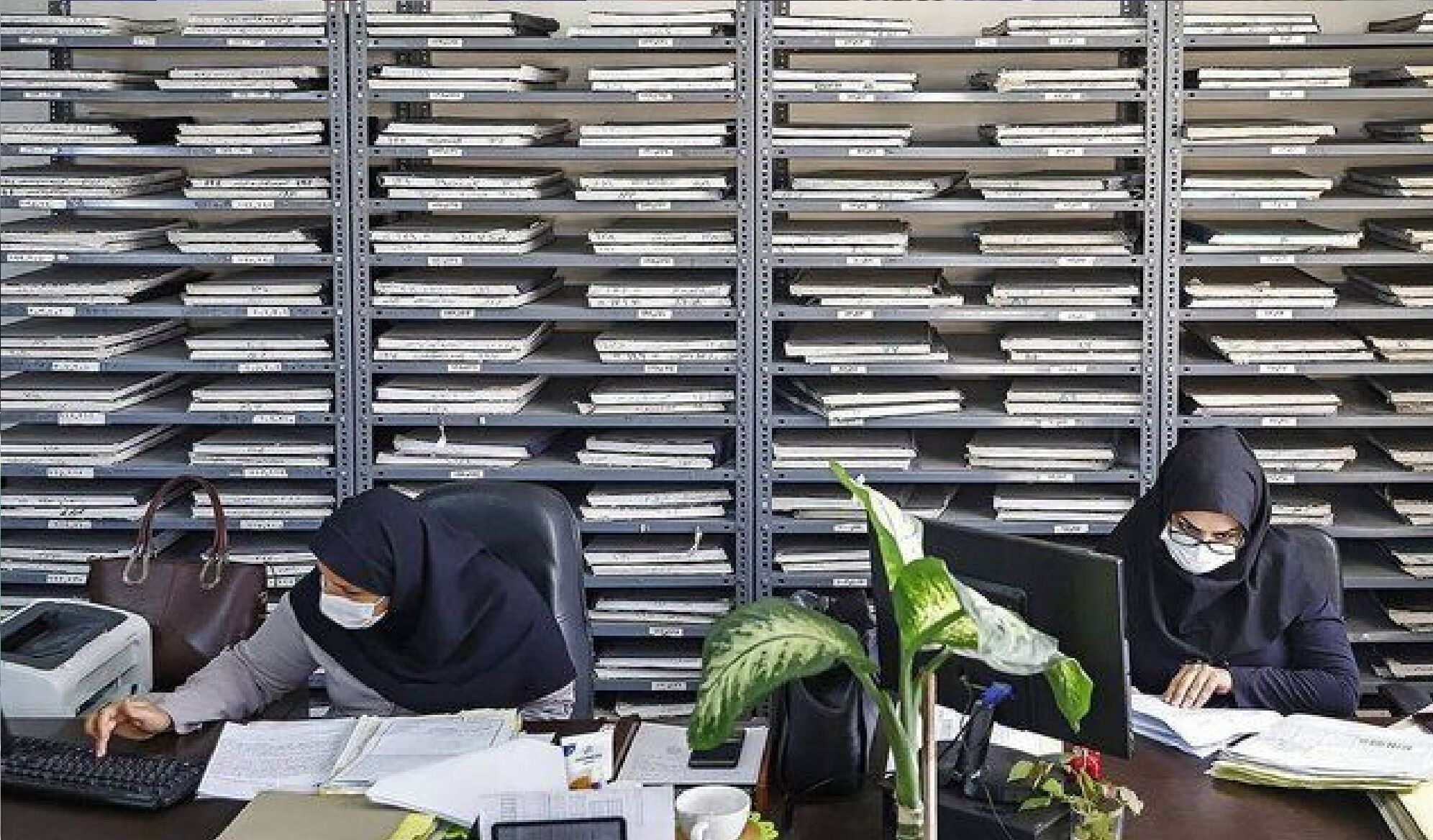 ادارات تهران فردا با تاخیر شروع به کار می کنند