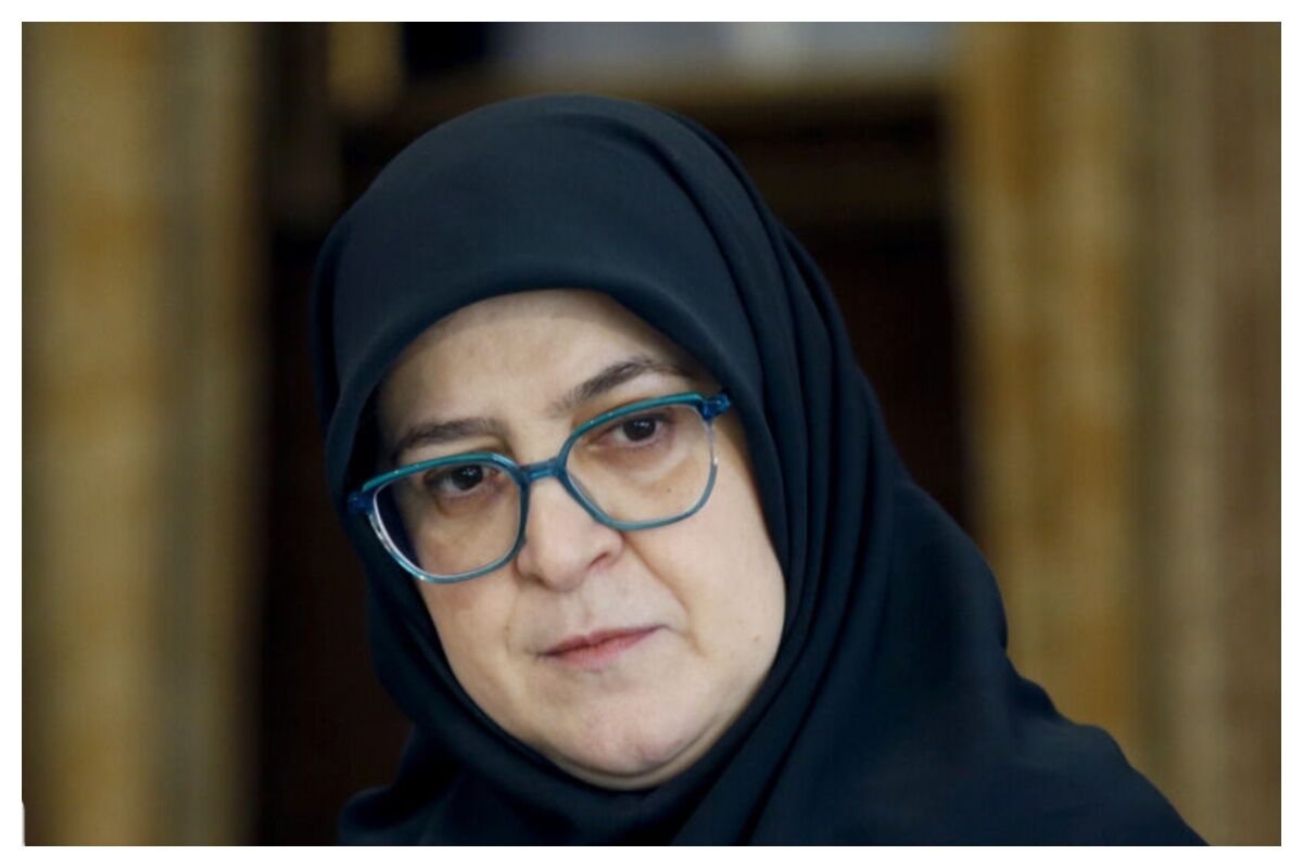 ترک محل سخنرانی توسط فاطمه مهاجرانی در دانشگاه یزد/ سخنگوی دولت پیش از رفتن چه گفت؟ + فیلم