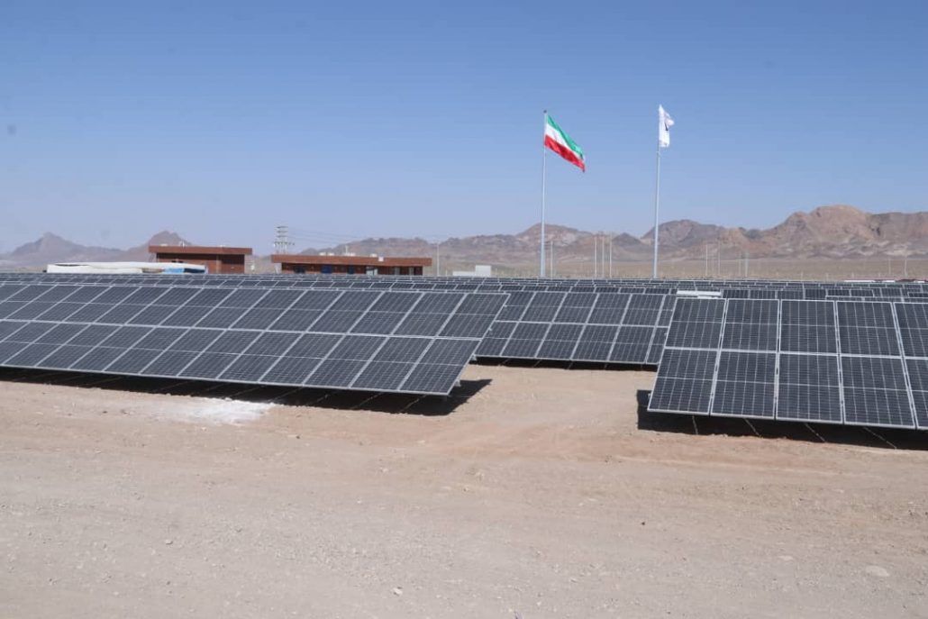 آغاز ساخت نیروگاه خورشیدی 30 مگاواتی در کیش