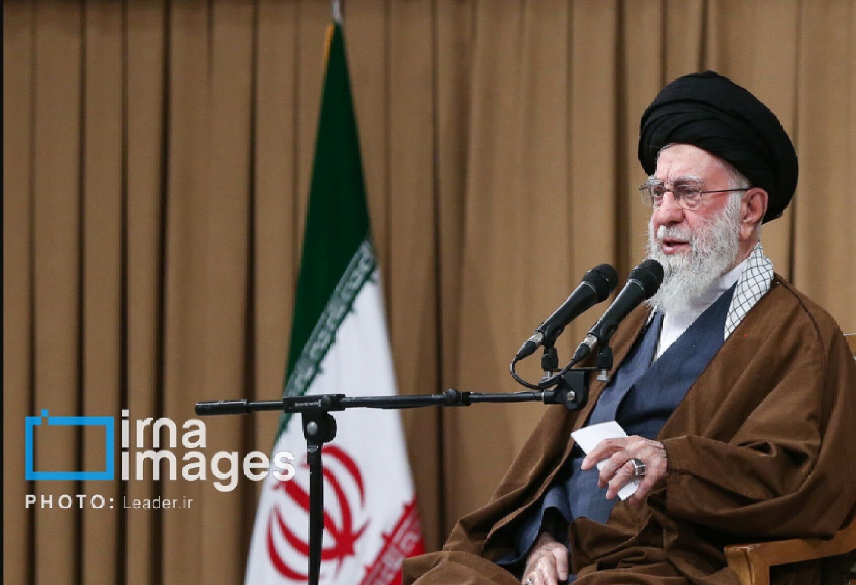 پیام تلویزیونی رهبر انقلاب خطاب به ملّت ایران: قدرت ملی بیش از اینکه به موشک و هواپیما ارتباط داشته باشد به ایستادگی ملت ارتباط دارد