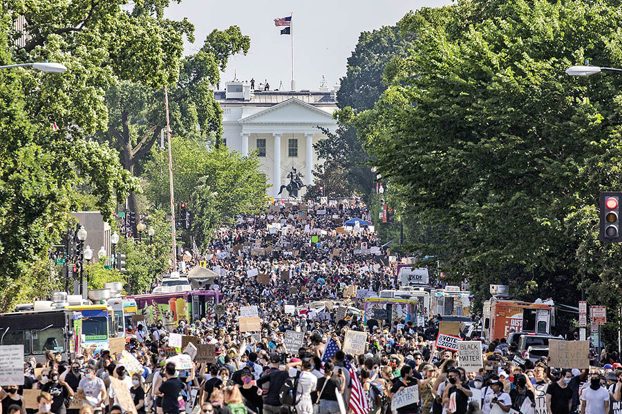 بزرگ‌ترین رژه اعتراضی مقابل کاخ سفید