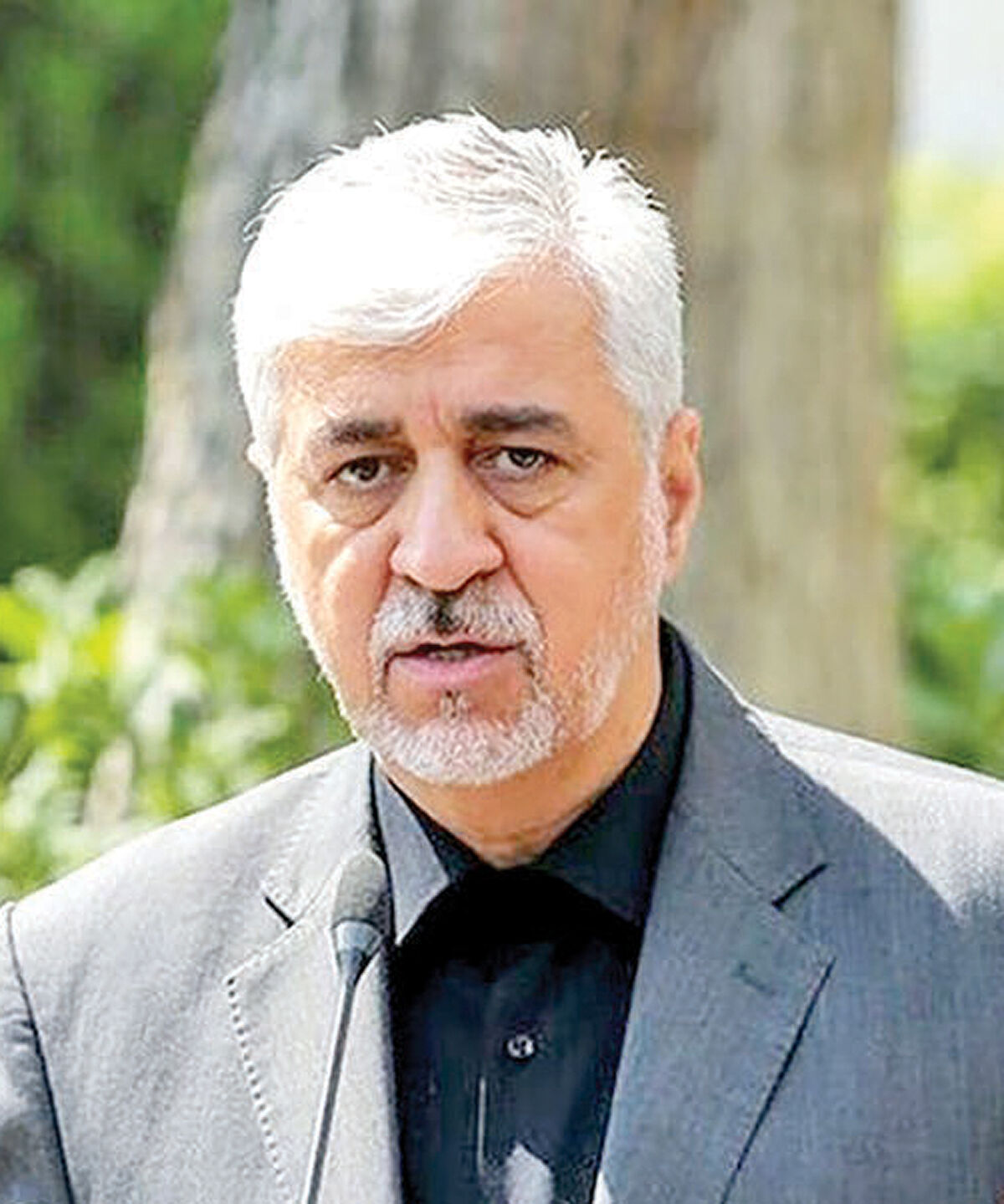 وزیری که زیر فشار است