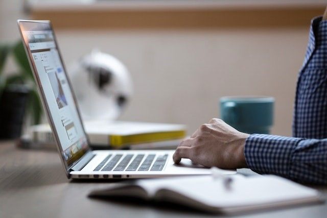 چطور فقط با گوشی موبایل و بدون دانش فنی، یک فروشگاه اینترنتی بسازیم؟