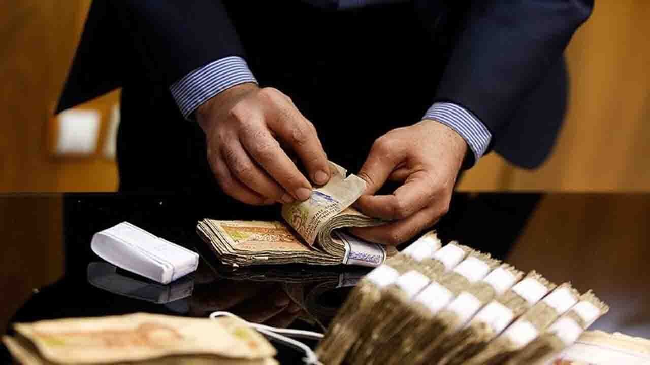 مردی که ۱۵ سال بدون کار از بیمارستان حقوق گرفت!
