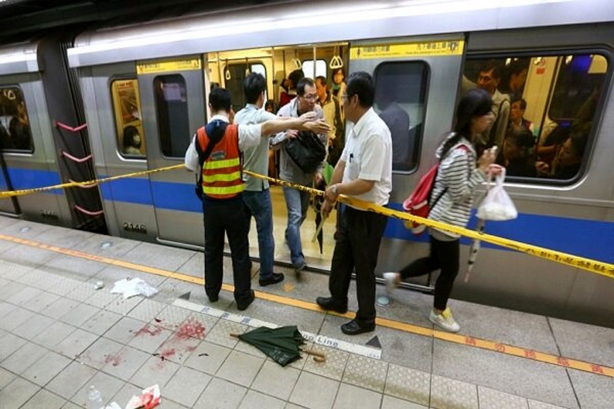 ۴ نفر در حمله با چاقو در مترو زخمی شدند