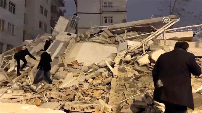تصاویری وحشتناک از رانش زمین بر اثر زلزله در ترکیه+فیلم