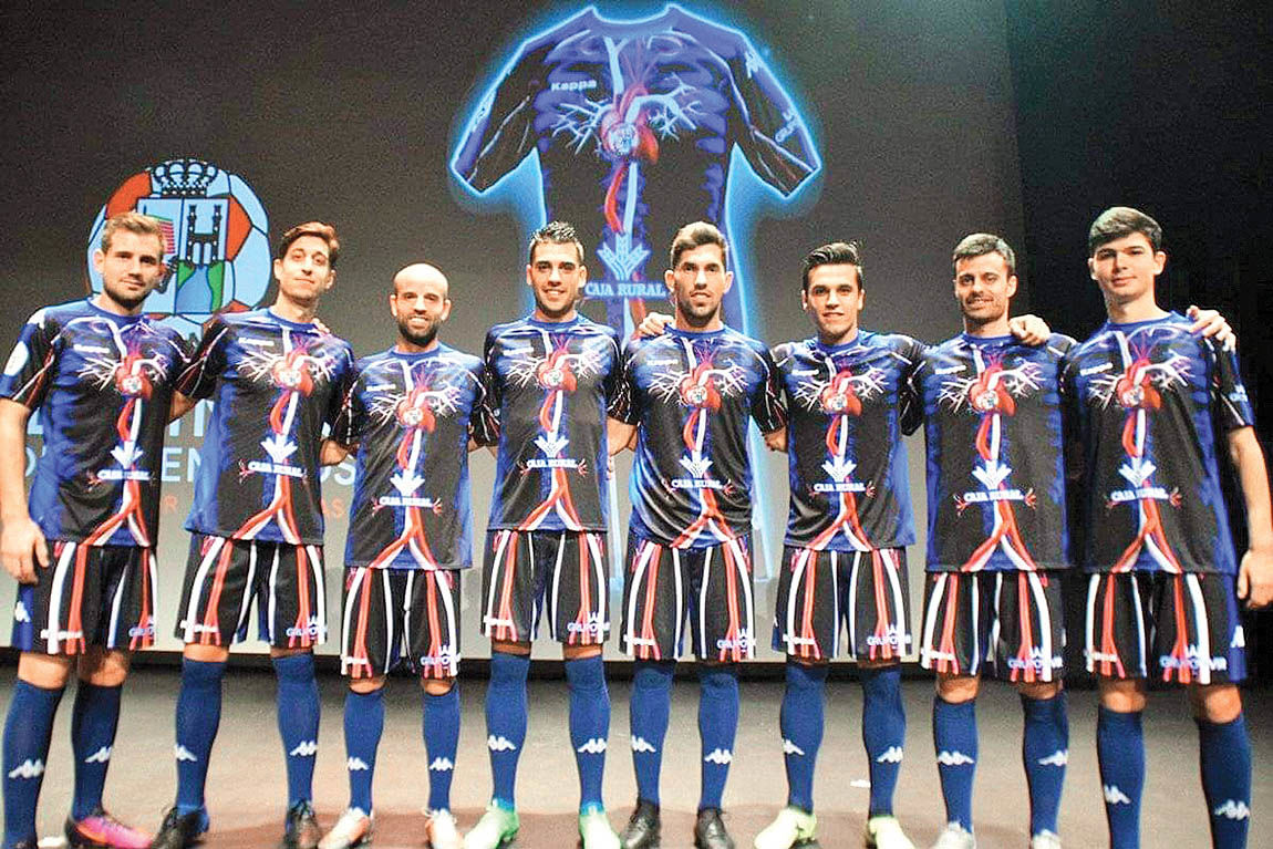پیراهن عجیب یک تیم فوتبال در اسپانیا