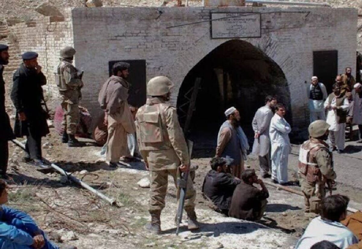 انفجار وحشتناک بمب در ایالت بلوچستان پاکستان/ چند نفر جان باختند؟