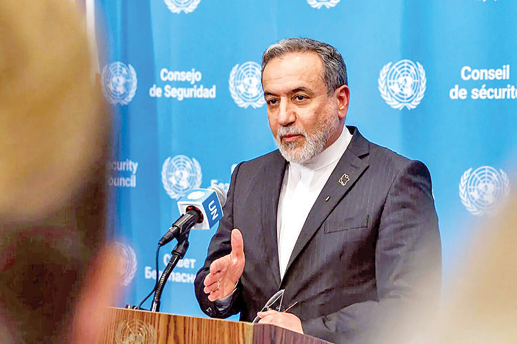 کارزار دیپلماتیک علیه جنگ‌افروزی