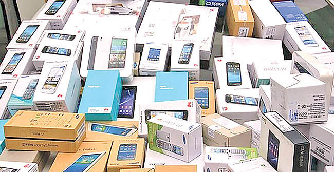 نبض بازار در دست دلالان است 