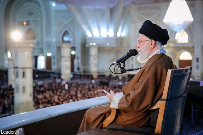 رهبر انقلاب: دشمن توپخانه خود را علیه انتخابات روشن کرده است
