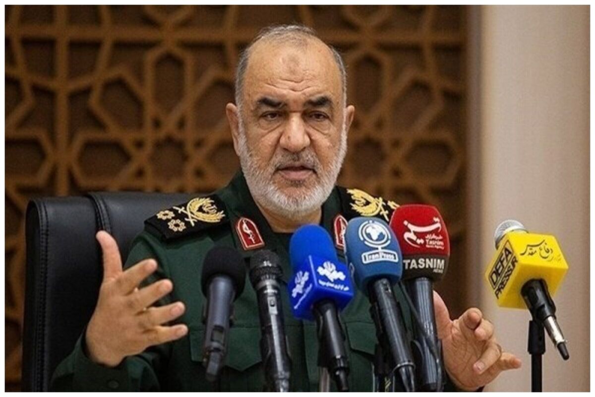 دیدار فرمانده کل سپاه با خانواده امیرعبداللهیان + عکس