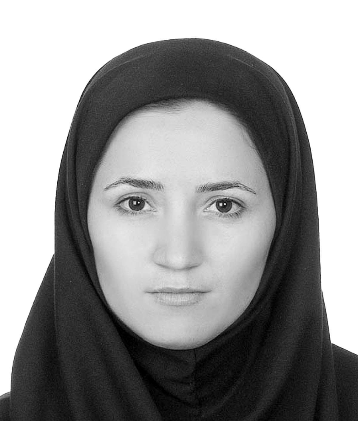 گلزار  آقایی