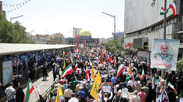 جمعه همدلی و ایستادگی