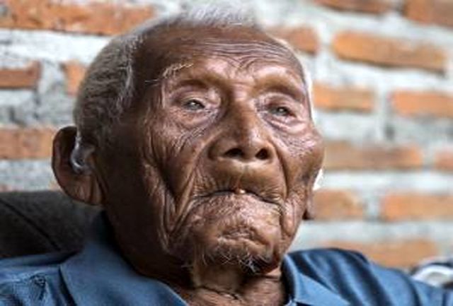 راز عمر طولانی پیرترین مرد جهان+ عکس