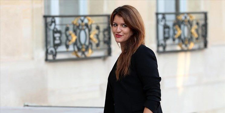 وزیر فرانسوی: حجاب داشتن دختر بچه‌ها را نمی‌توانم تحمل کنم
