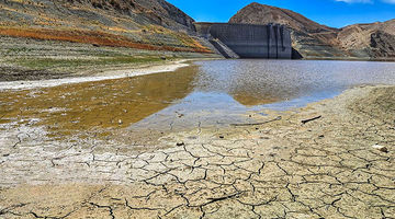بی‏‏‌آبی بیداد می‌کند