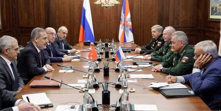 دیدار محرمانه وزیر خارجه ترکیه با وزیر دفاع روسیه