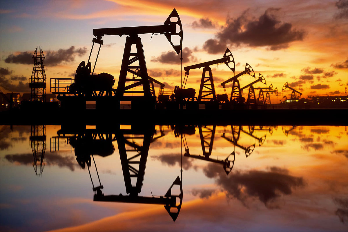 سقوط بازار نفت در پی شیوع کرونا