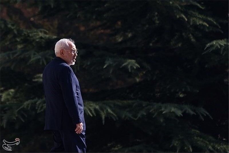 ظریف: خانواده شهید سلیمانی بنده را ببخشند /اگر می‌دانستم جمله‌ای از آن عرایض انتشار عمومی پیدا می‌کند، حتما همچون گذشته آن را بر زبان نمی‌آوردم