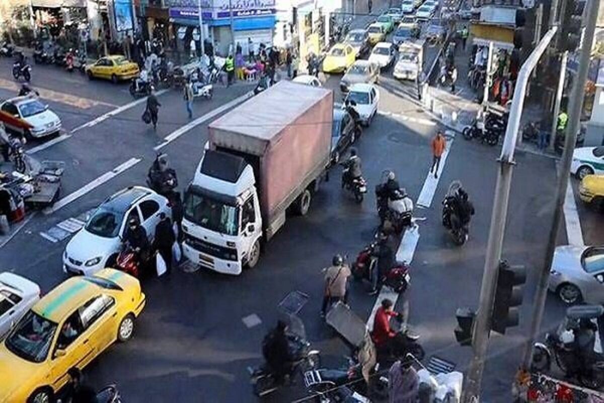  آغاز ساماندهی یکی از اصلی ترین چهارراه های تهران 